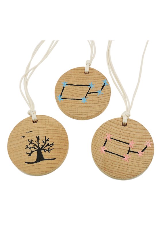 NECKLACE WOODEN PENDANT FANTASY DESIGN