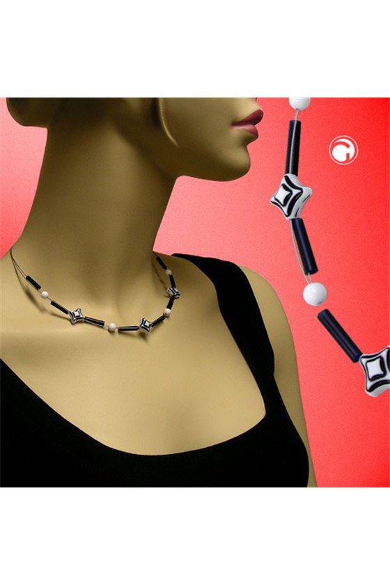 NECKLACE CUBE BEADS BLACK WHITE