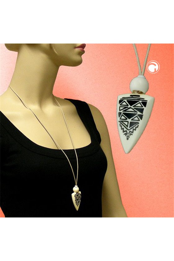 NECKLACE TRIANGLE WITH BALL