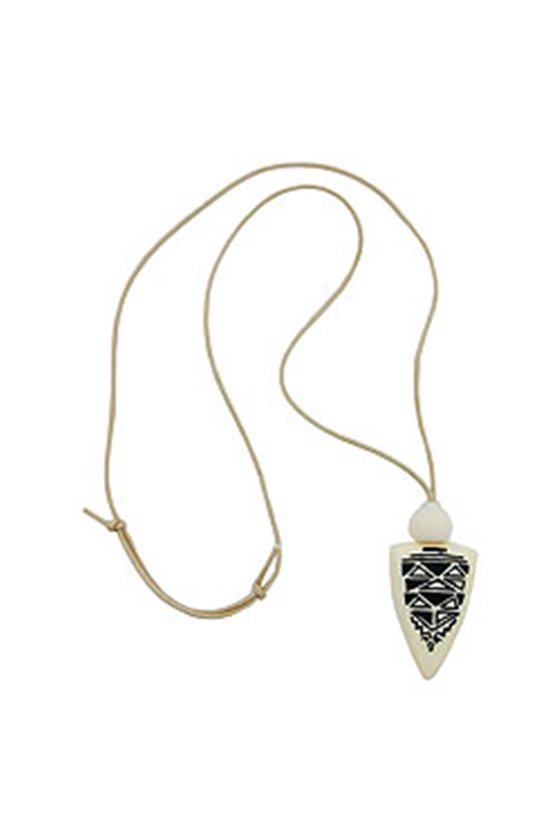 NECKLACE TRIANGLE WITH BALL