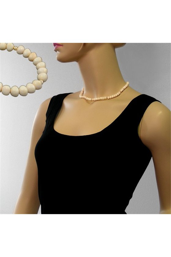 NECKLACE BEADS IVORY COLOURED