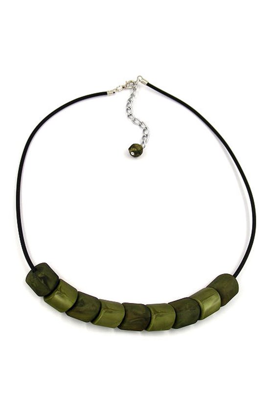 NECKLACE BEADS GREEN-SILK 45CM