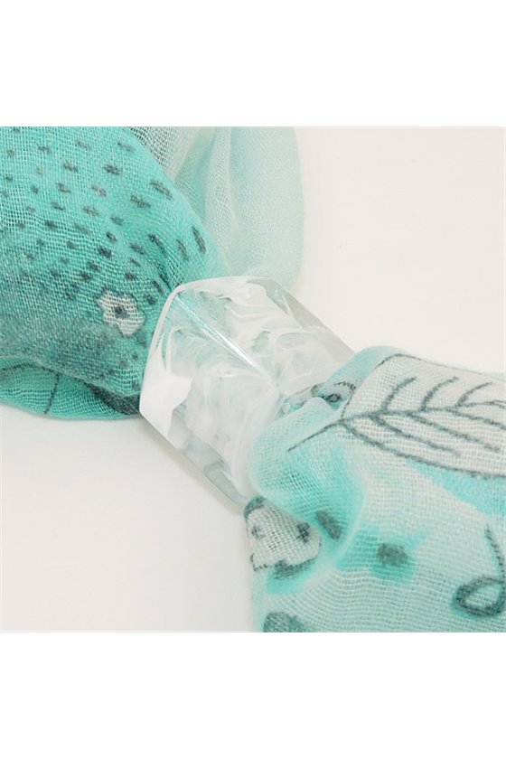 SCARF BEAD CUBIC SHAPED WHITE-CRYSTAL