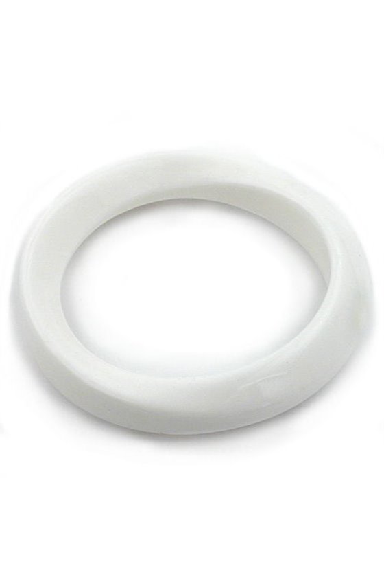BANGLE WHITE SLIGHTLY TWISTED