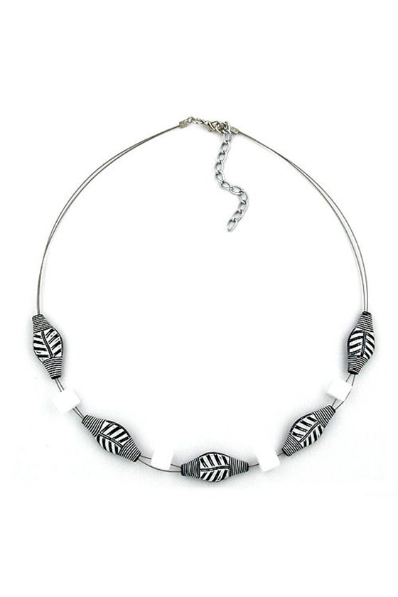 NECKLACE GREY AND WHITE BEADS ON COATED FLEXIBLE WIRE