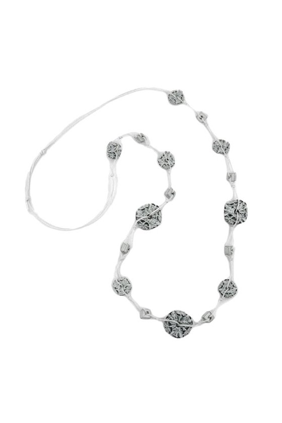 NECKLACE FLOWER BEAD GREY-WHITE 100CM