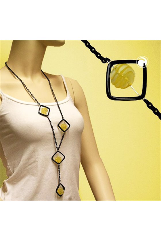 NECKLACE BLACK SQUARE YELLOW SPIRAL 90CM