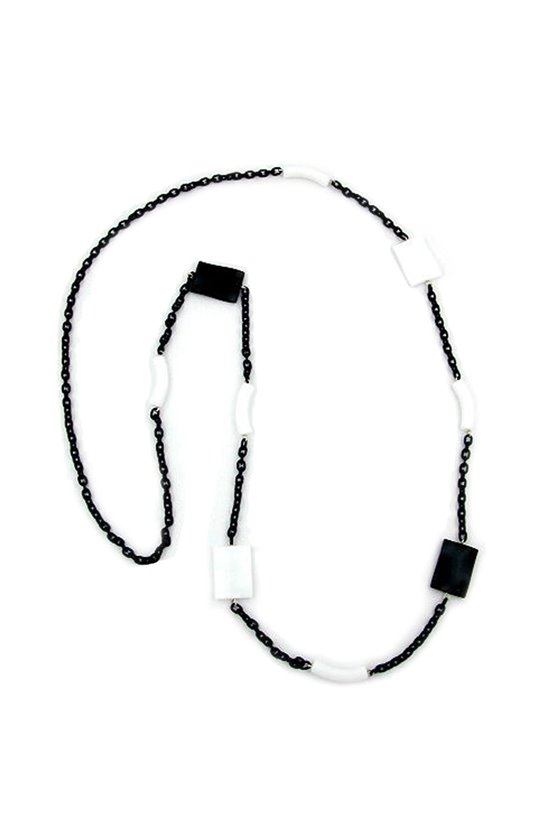 NECKLACE BLACK & WHITE BEADS 95CM
