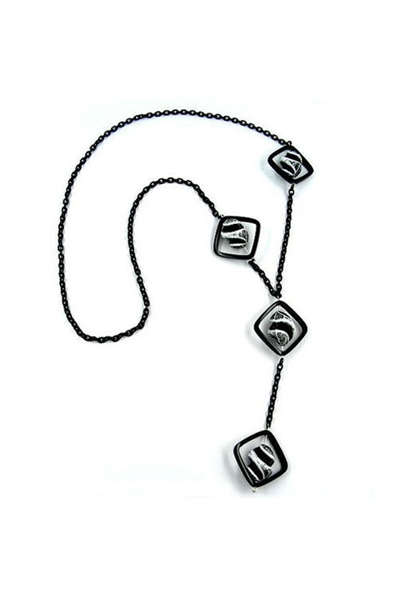 NECKLACE SQUARE BEADS BLACK-WHITE 80CM