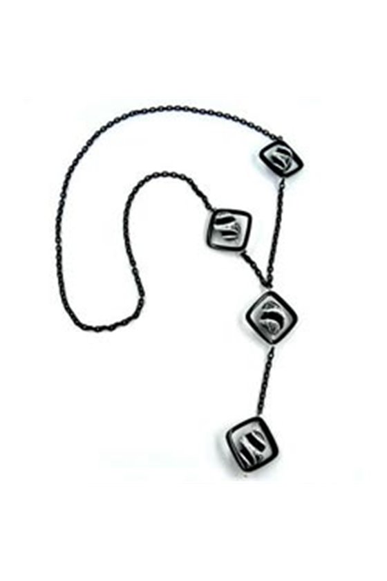 NECKLACE SQUARE BEADS BLACK-WHITE 80CM