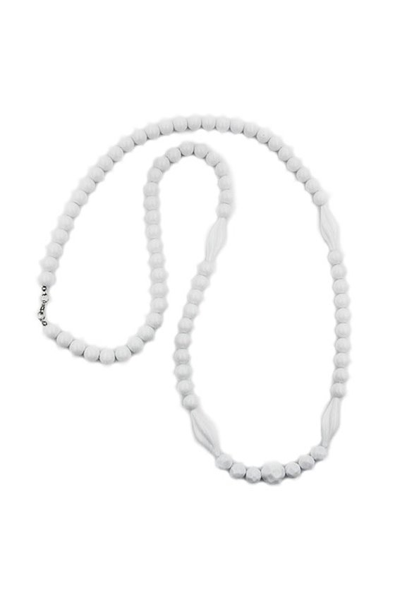 NECKLACE WHITE BEADS