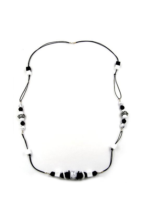 NECKLACE BEADS CUBES BLACK-WHITE 98CM