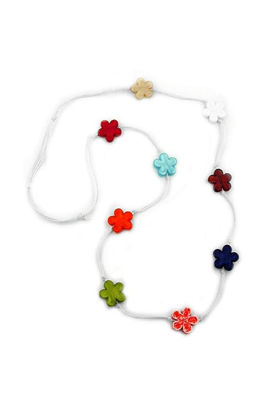 NECKLACE WITH FLOWER-BEADS