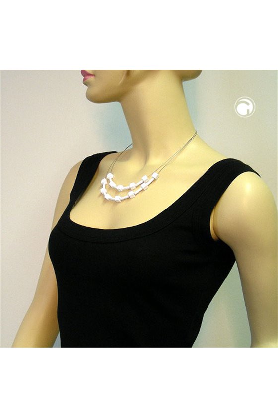 NECKLACE WHITE BEADS MATT
