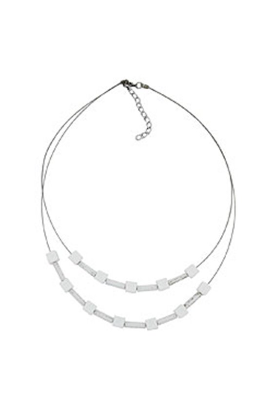 NECKLACE WHITE BEADS MATT