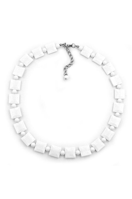 NECKLACE TETRAGONAL BEADS WHITE