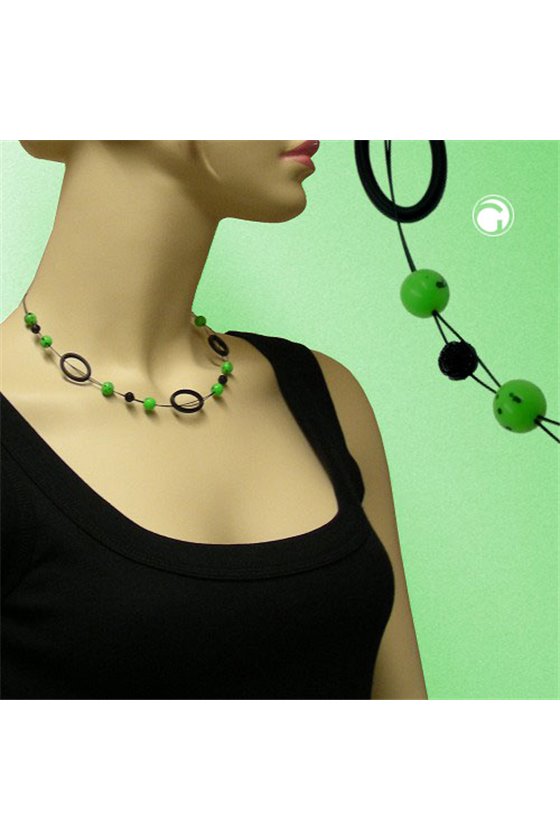 NECKLACE GREEN AND BLACK BEADS