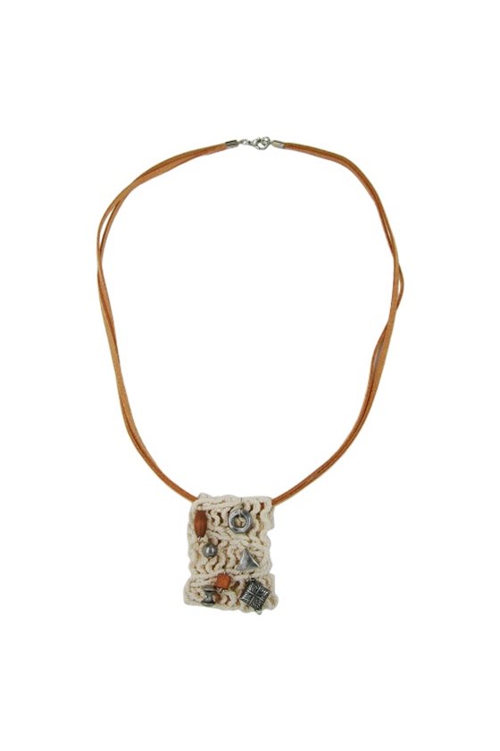NECKLACE MACRAME WITH BEADS