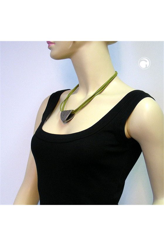 NECKLACE TRIANGLE LOOP ANTIQUE SILVER