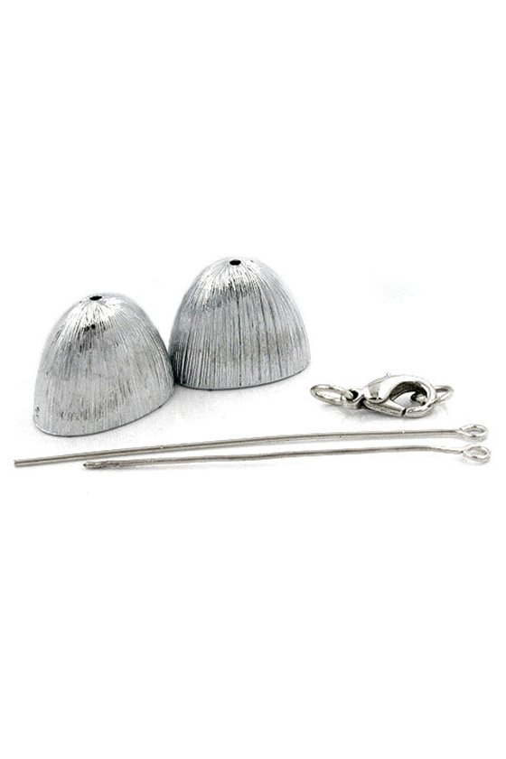 CLASP SET LARGE SILVER OR GOLD COLOURED