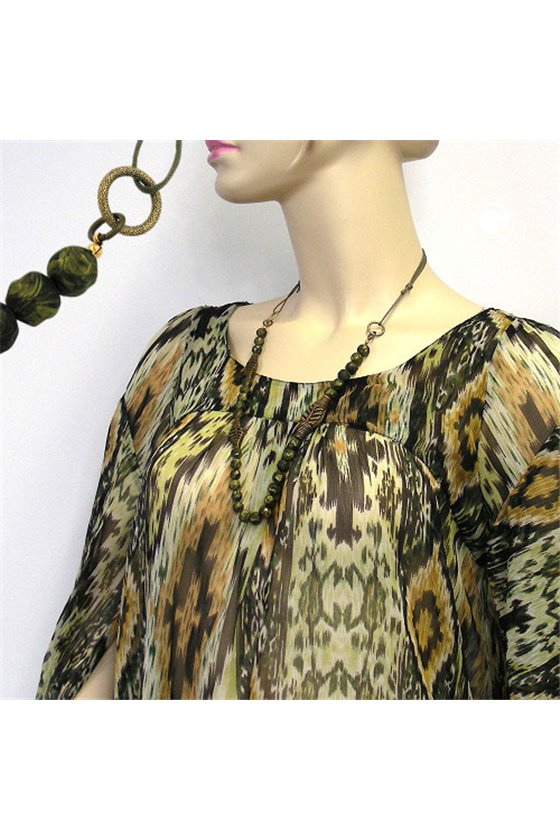 NECKLACE 3 LEAF BEADS OLIVE COLOUR PRESSED BEAD