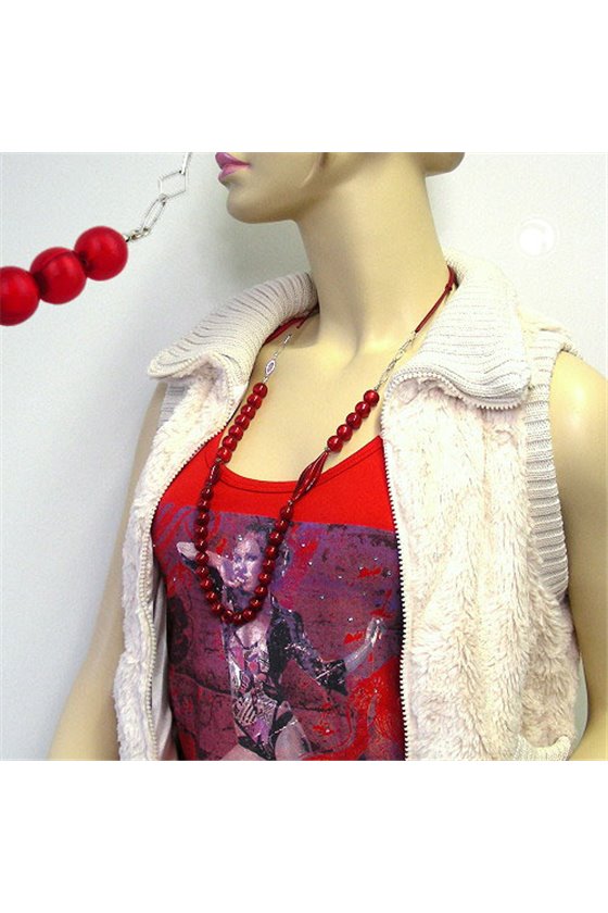 NECKLACE BEADS RASPBERRY RED SILKY COLOURS