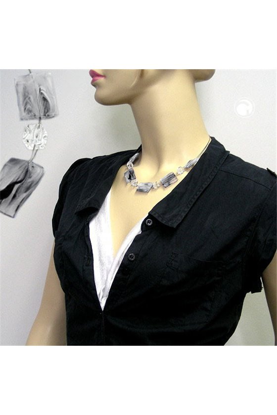 NECKLACE WHITE AND GREY MARBLED BEADS
