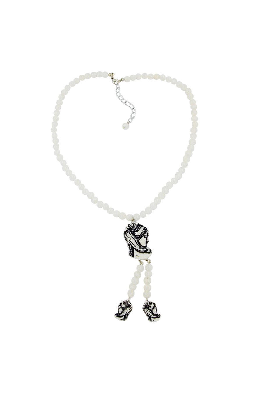NECKLACE WHITE BEADS AND BLACK/BEIGE CAMEO