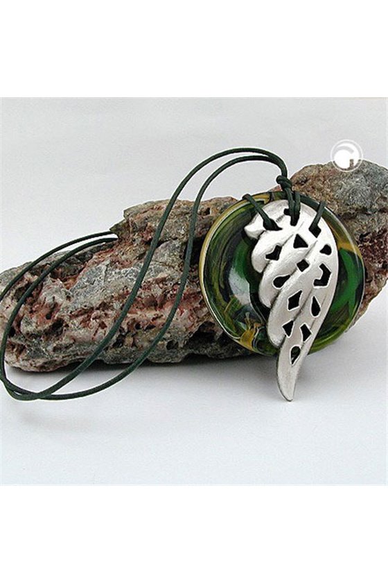 NECKLACE SILVER LEAF ON A GREEN DISK
