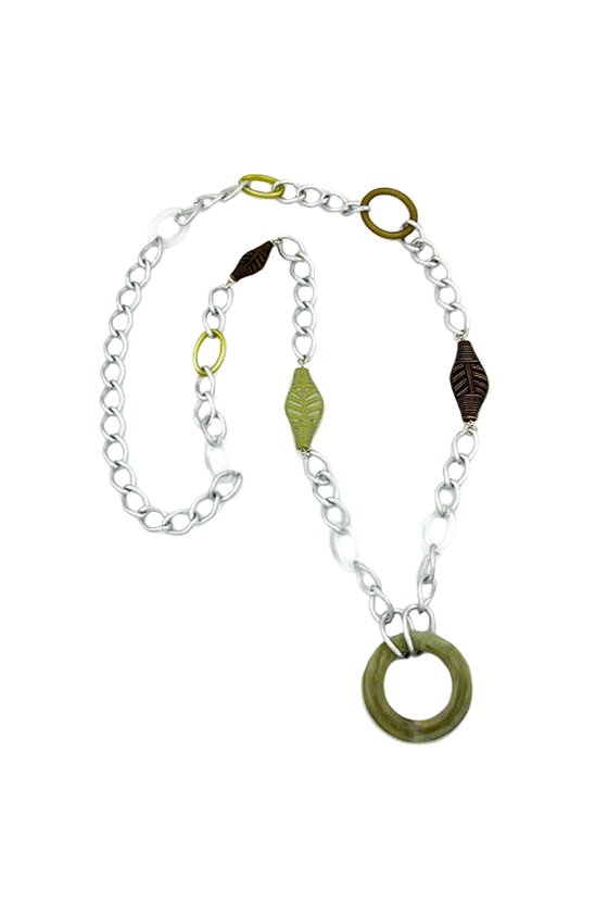 NECKLACE WIDE CURB CHAIN GREEN PEARLS