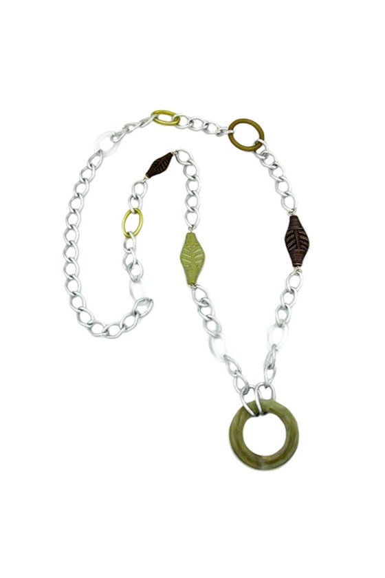 NECKLACE WIDE CURB CHAIN GREEN PEARLS