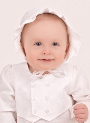 busig baby kille i dophätta