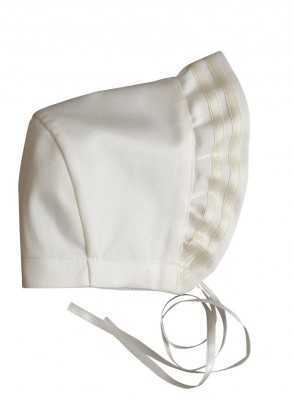 Christening bonnet - sailor bonnet modell in off white - Grace of Sweden